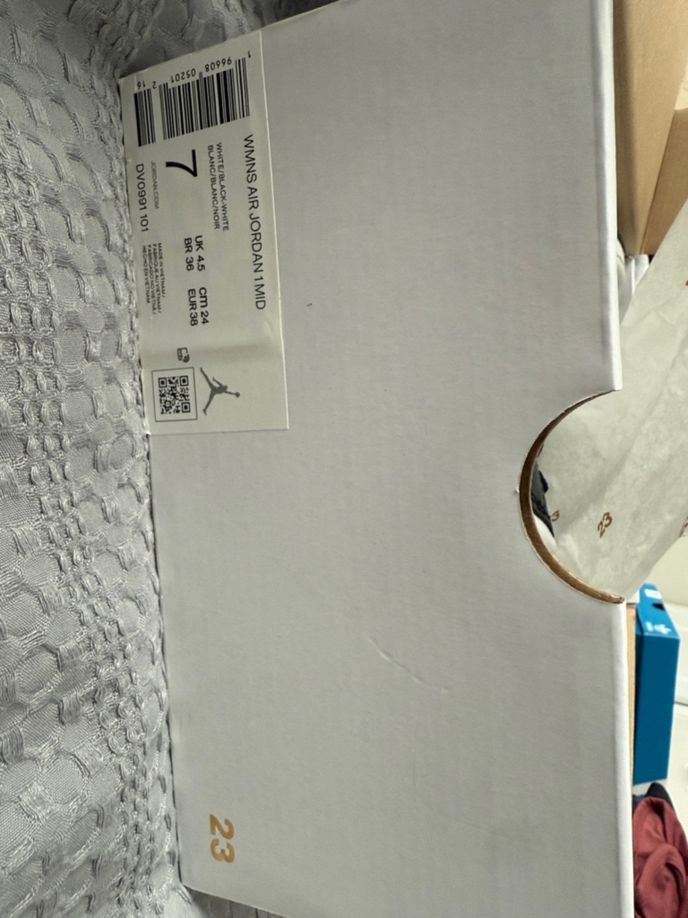 Womens Air Jordan 1 MID - black and white - Picture 5 of 6